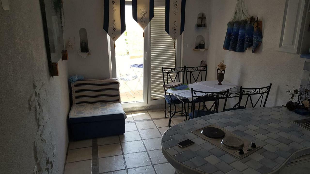 Apartments Lopar Story Экстерьер фото